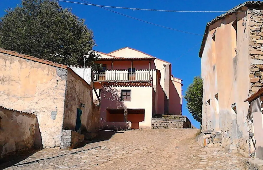 B&B I Menhir-1